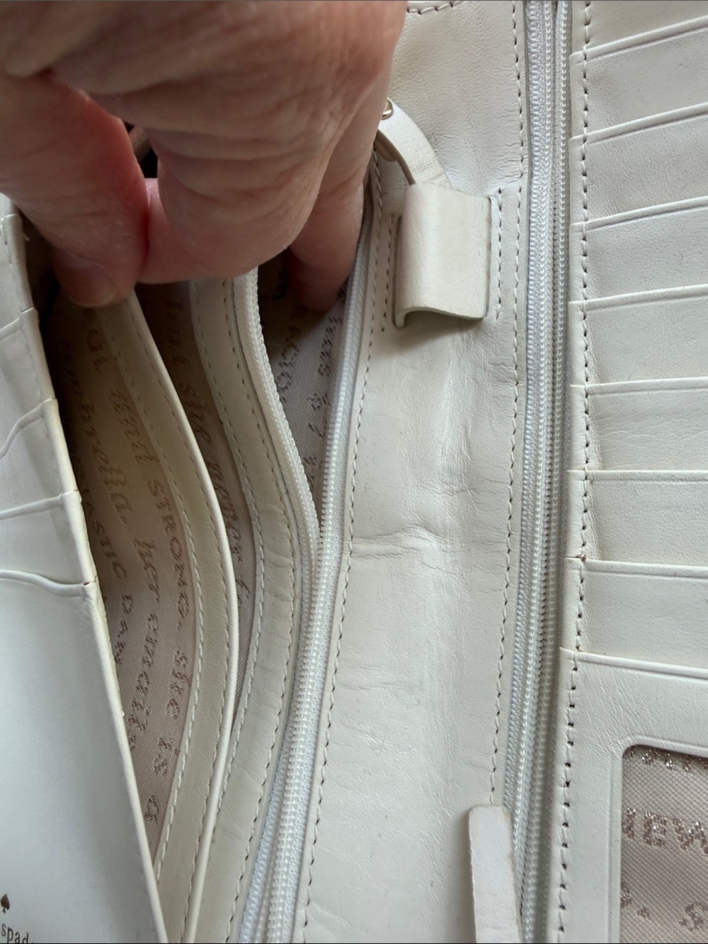 Gold Zip-Around Women's Wallet - Designer Style - Picture 4 of 7